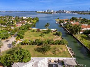 1110 NE 84th St, Miami FL 33138