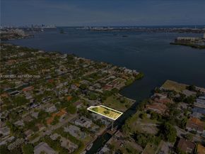 1110 NE 84th St, Miami FL 33138