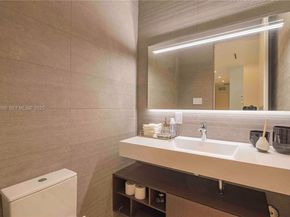 1537 SE 13th St, Fort Lauderdale FL 33316