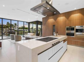 1537 SE 13th St, Fort Lauderdale FL 33316