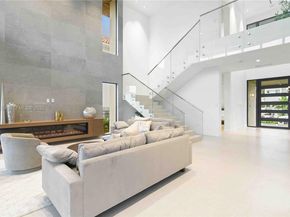 1537 SE 13th St, Fort Lauderdale FL 33316