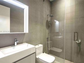 1537 SE 13th St, Fort Lauderdale FL 33316