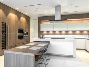 1537 SE 13th St, Fort Lauderdale FL 33316