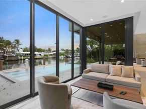 1537 SE 13th St, Fort Lauderdale FL 33316