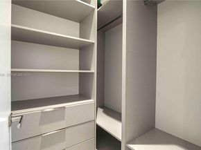 1537 SE 13th St, Fort Lauderdale FL 33316