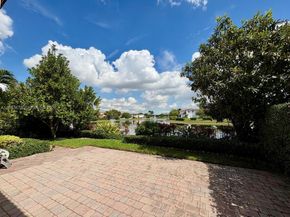 7943 NW 111th Ct, Doral FL 33178