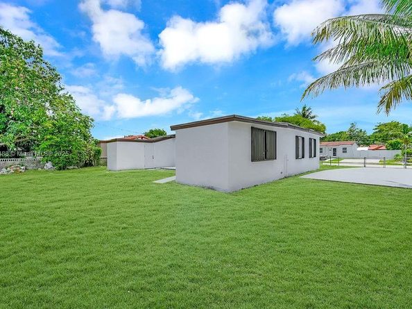 2791 NW 151st Ter, Miami Gardens FL 33054