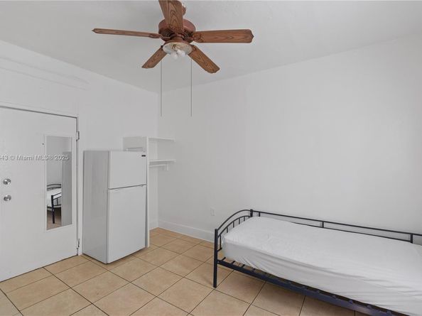 1619 SW 2nd St, Miami FL 33135