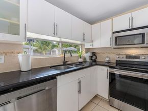 5631 Simms St, Hollywood FL 33021