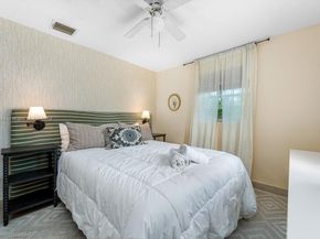 5631 Simms St, Hollywood FL 33021