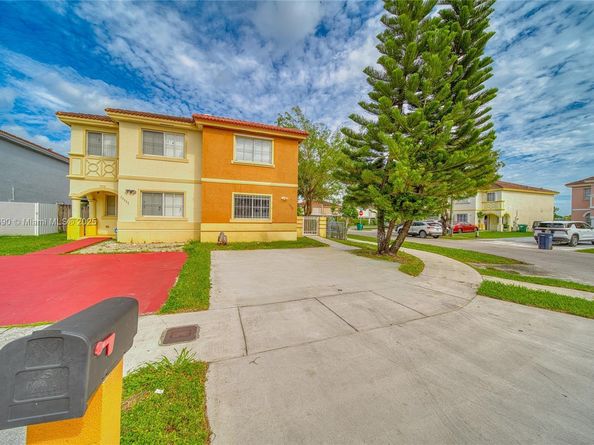 13527 SW 264th Ter, Homestead FL 33032