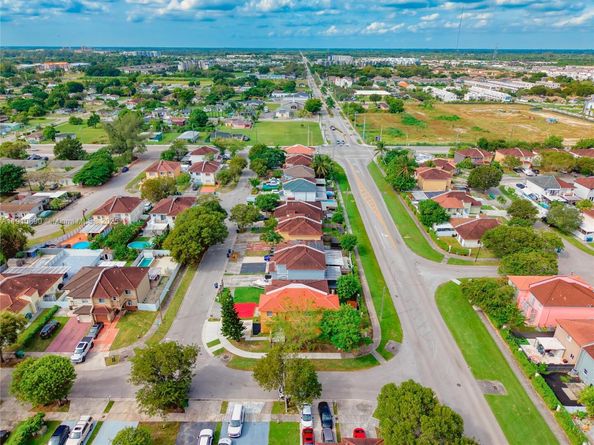 13527 SW 264th Ter, Homestead FL 33032