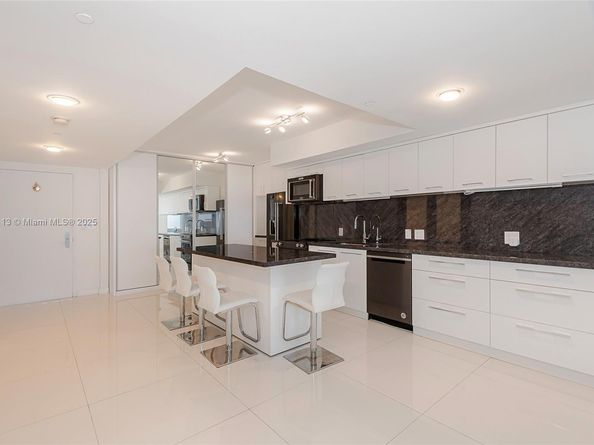 1850 S Ocean Dr 2702, Hallandale Beach FL 33009