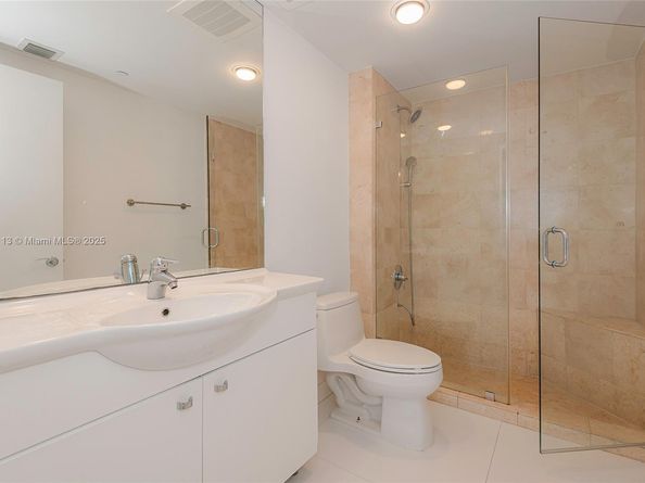 1850 S Ocean Dr 2702, Hallandale Beach FL 33009