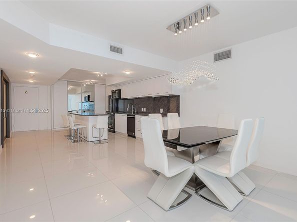 1850 S Ocean Dr 2702, Hallandale Beach FL 33009