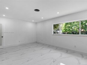 12525 SW 68th Ct, Pinecrest FL 33156