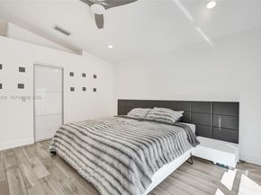 4928 SW 33rd Way, Hollywood FL 33312