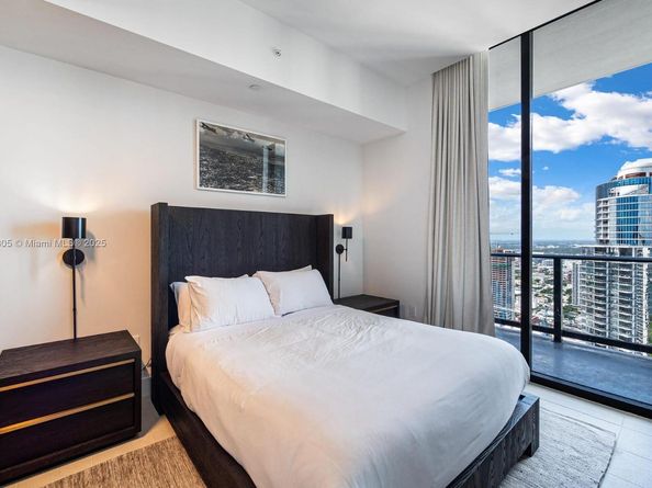 159 NE 6th St 5101, Miami FL 33132