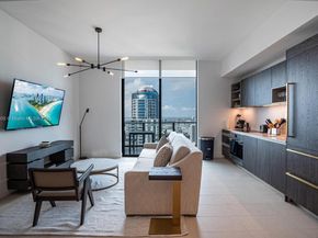 159 NE 6th St 5101, Miami FL 33132