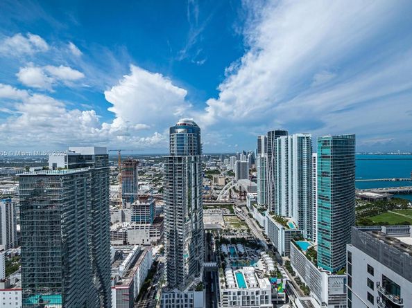 159 NE 6th St 5101, Miami FL 33132