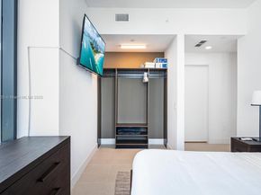 159 NE 6th St 5101, Miami FL 33132