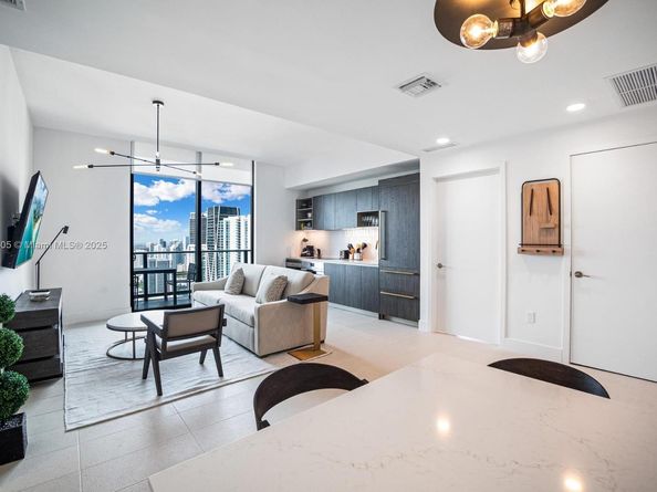 159 NE 6th St 5101, Miami FL 33132