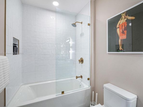 159 NE 6th St 5101, Miami FL 33132