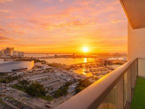 244 Biscayne Blvd 3104, Miami FL 33132