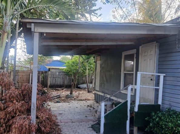 451 SE 8 st, Other City - In The State Of Florida FL 33030