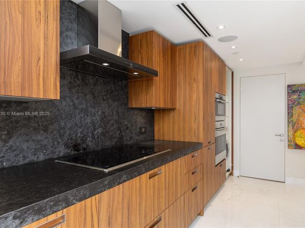 Undisclosed Address #A11869630, Miami FL 33129
