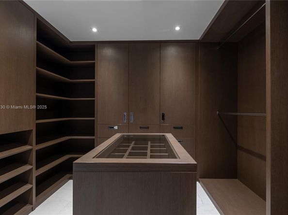 Undisclosed Address #A11869630, Miami FL 33129