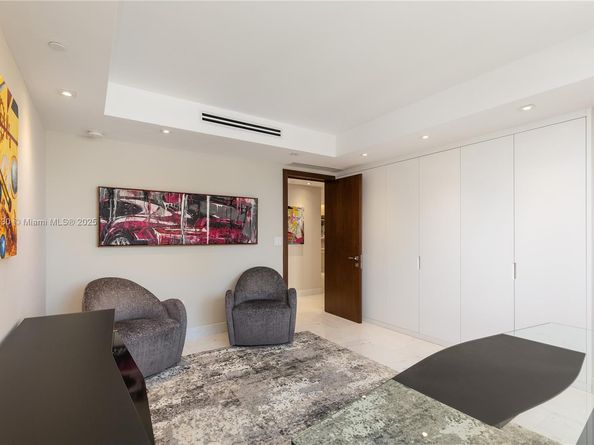 Undisclosed Address #A11869630, Miami FL 33129