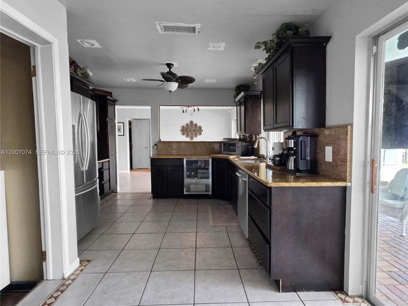 11661 NW 31st Pl, Sunrise FL 33323