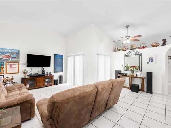 6410 SW 112th Pl, Miami FL 33173