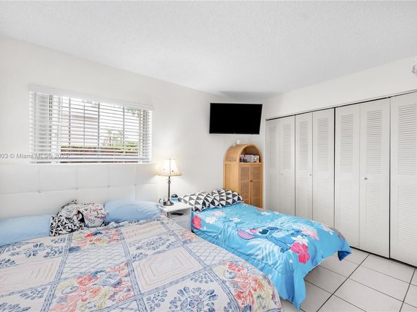 6410 SW 112th Pl, Miami FL 33173