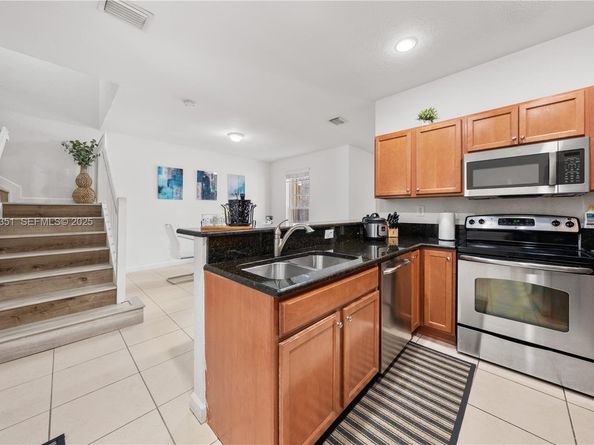 16958 SW 92nd St 16958, Miami FL 33196