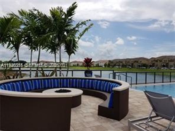 16958 SW 92nd St 16958, Miami FL 33196