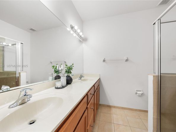 16958 SW 92nd St 16958, Miami FL 33196