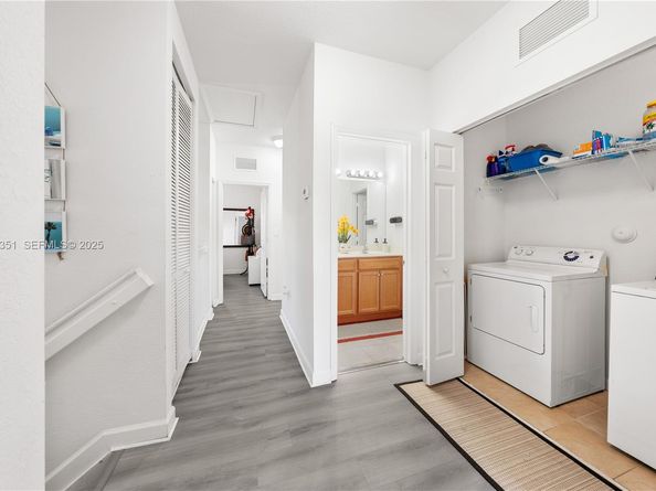 16958 SW 92nd St 16958, Miami FL 33196