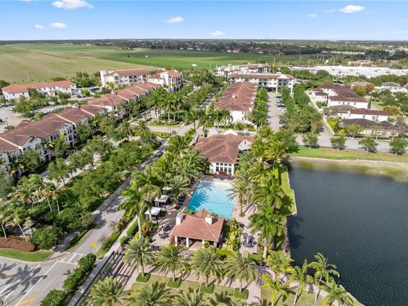 16958 SW 92nd St 16958, Miami FL 33196