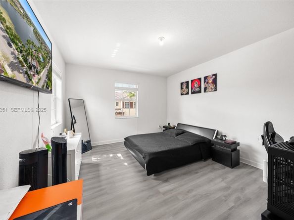 16958 SW 92nd St 16958, Miami FL 33196