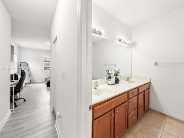 16958 SW 92nd St 16958, Miami FL 33196