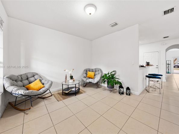 16958 SW 92nd St 16958, Miami FL 33196