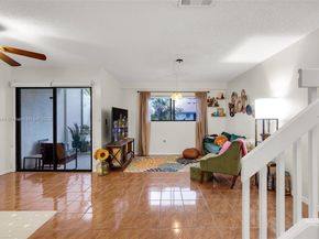 1652 N 14th Ter, Hollywood FL 33020