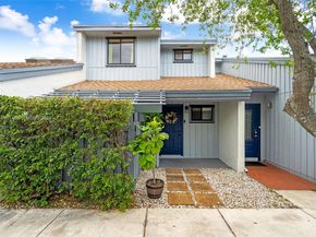 1652 N 14th Ter, Hollywood FL 33020