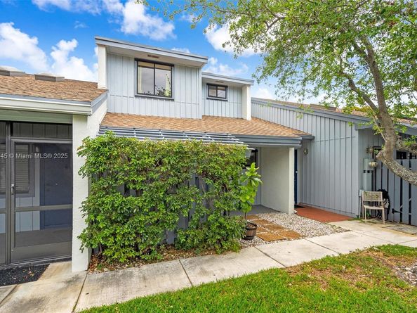 1652 N 14th Ter, Hollywood FL 33020