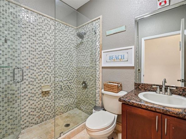 15333 SW 184th St, Miami FL 33187