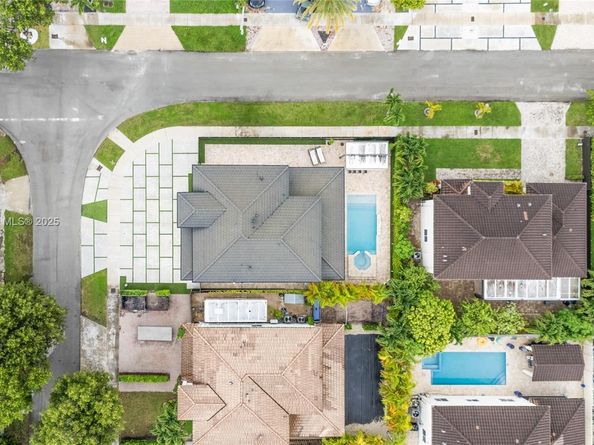 5324 SW 164th Ct, Miami FL 33185