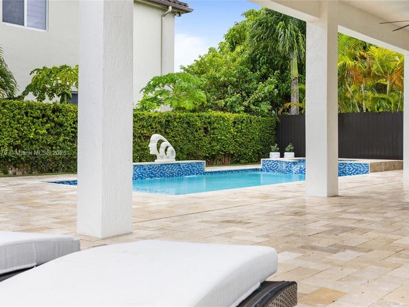 5324 SW 164th Ct, Miami FL 33185