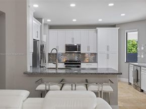 5324 SW 164th Ct, Miami FL 33185